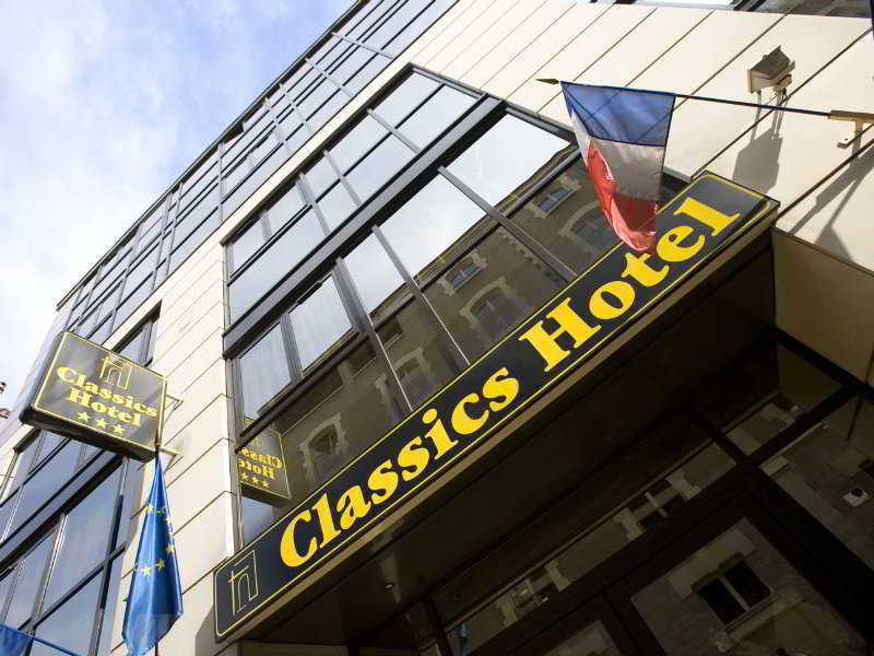 Hotel Izzy Issy-les-Moulineaux Exterior foto